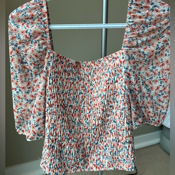 Floral Dynamite Crop Sleeve Top (Small) - Picture 2 of 3